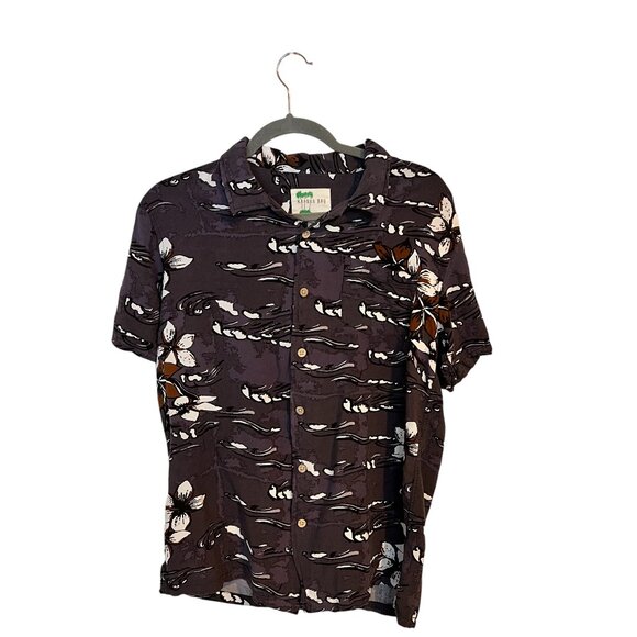 Kahuna Bay Other - Kahuna Bay Understated Hawaiian Shirt Size M